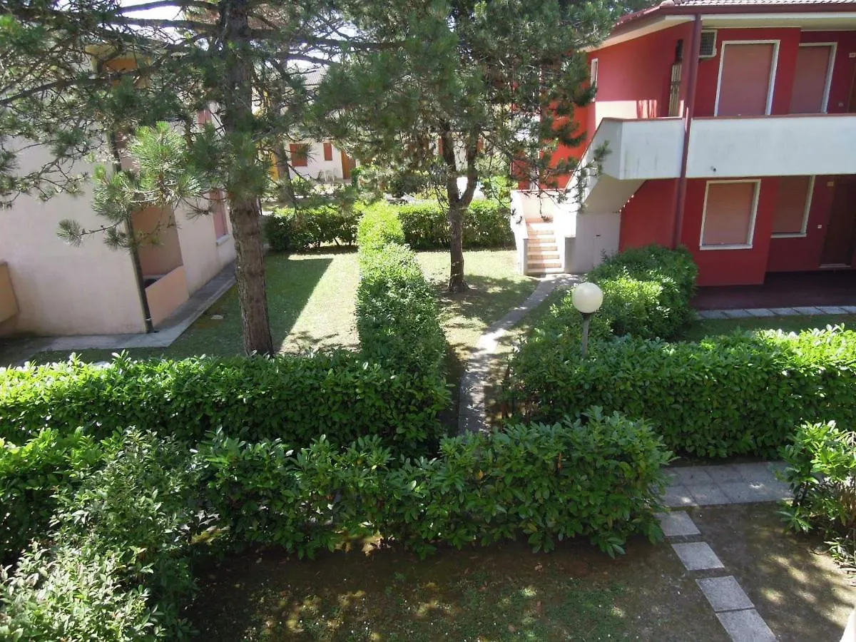 Cozy Flat In Residence With Swimming Pool-Beahost Bibione